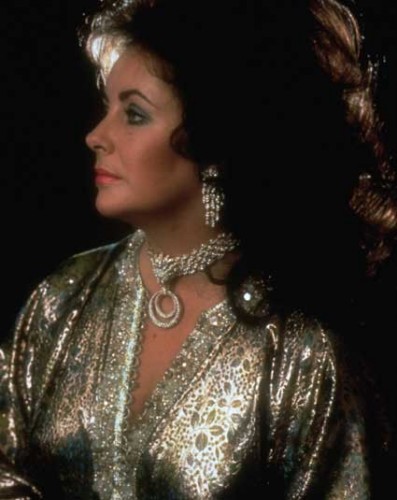Elizabeth Taylor Wearing Luxury Jewelry