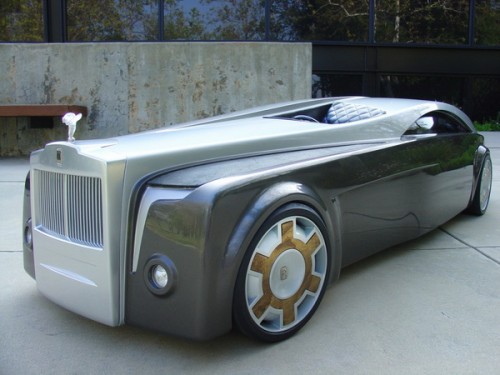 Rolls Royce Apparition Concept Side to Front View