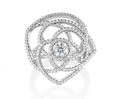 De Beers' Enchanted Lotus Ring