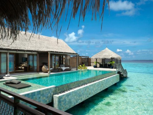 the_shangri_la_villingili_infiniti_swimming_pool_with_exposure_to_the_indian_ocean_zxgwb